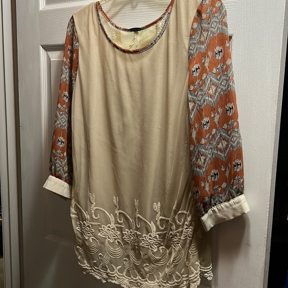 BKE blouse size L